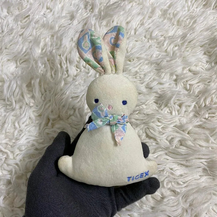 WHITE STUFFED TOYS