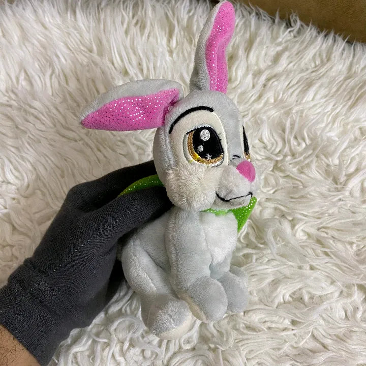 WHITE STUFFED TOYS